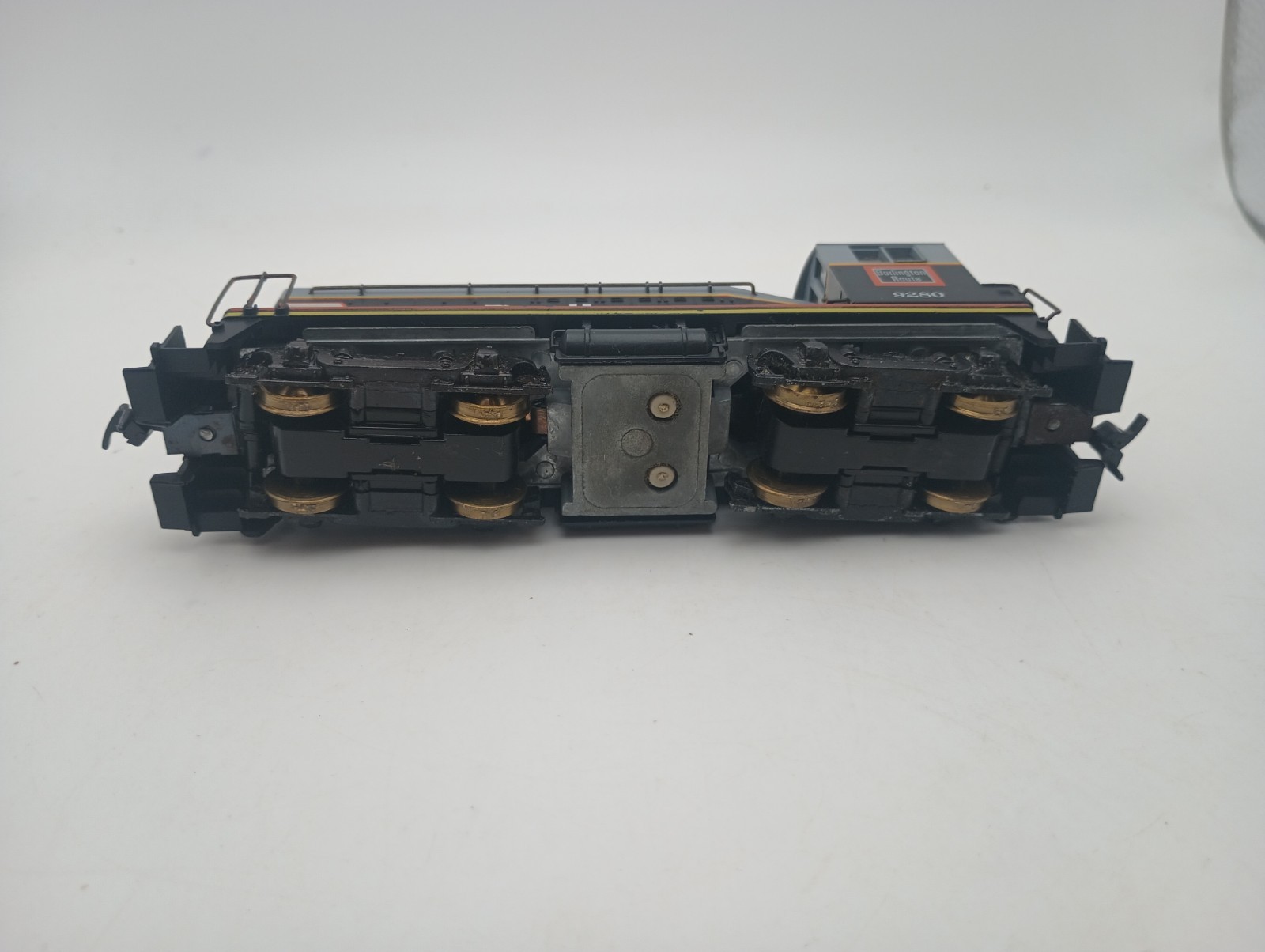 HO Athearn Burlington Route #9280 SW-1500 RTR Cow diesel locomotive