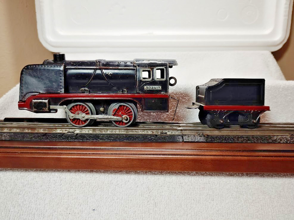 Distler O Gauge US-Zone Germany #302417 Clockwork Wind-up Locomotive & Tender