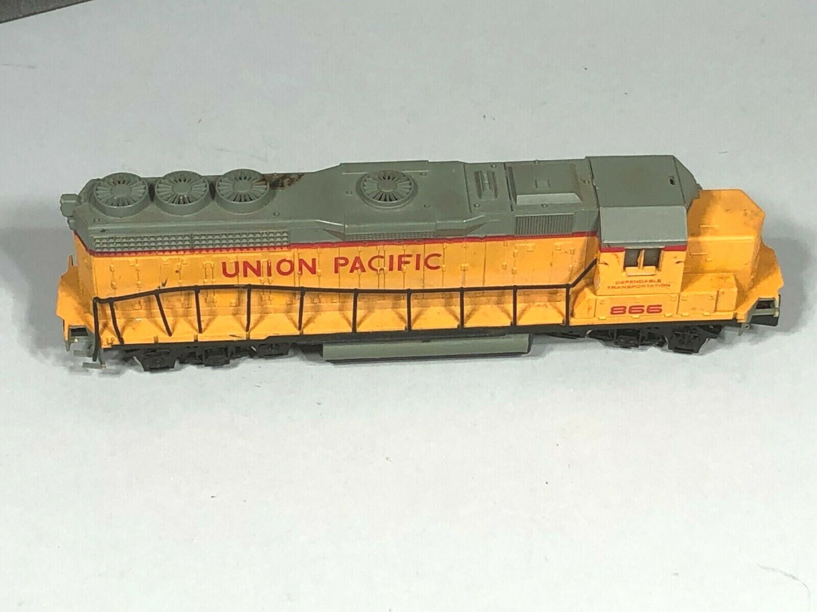 Vintage 4-4 Union Pacific #866 Diesel Engine HO Gauge (#813)