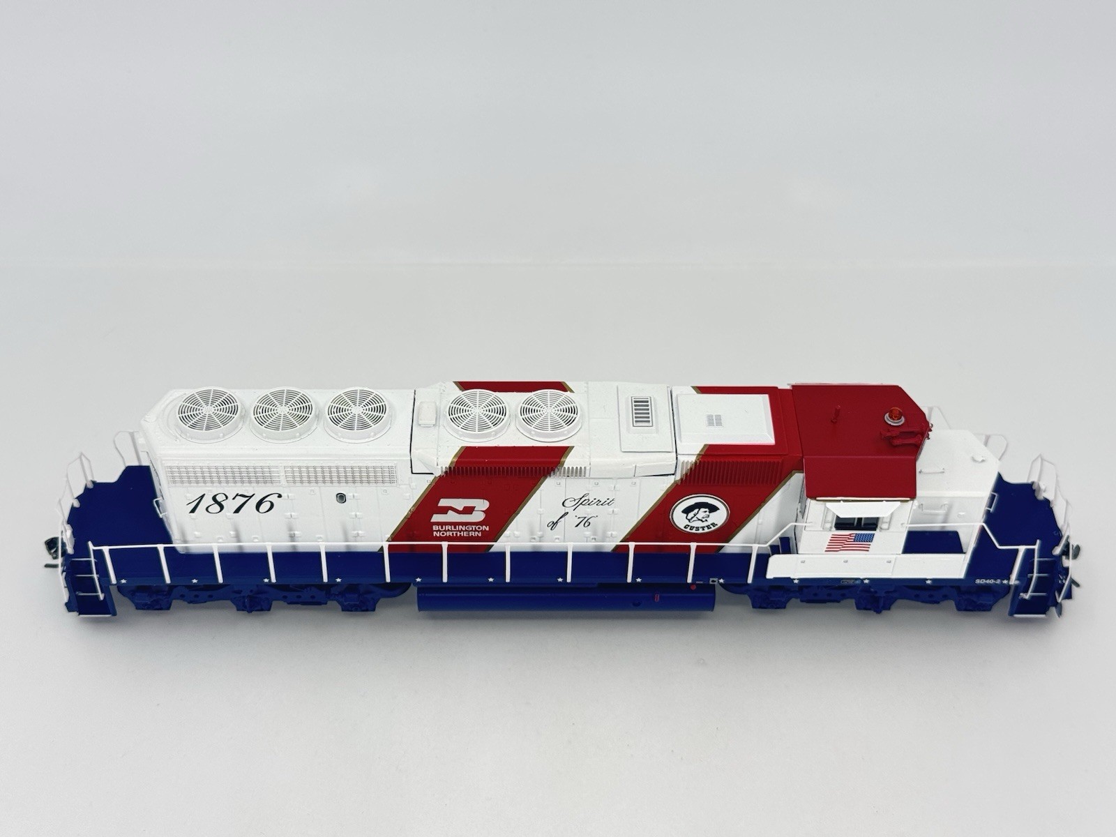HO Athearn 98270 Burlington Northern Bicentennial SD40-2 Locomotive BN #1876