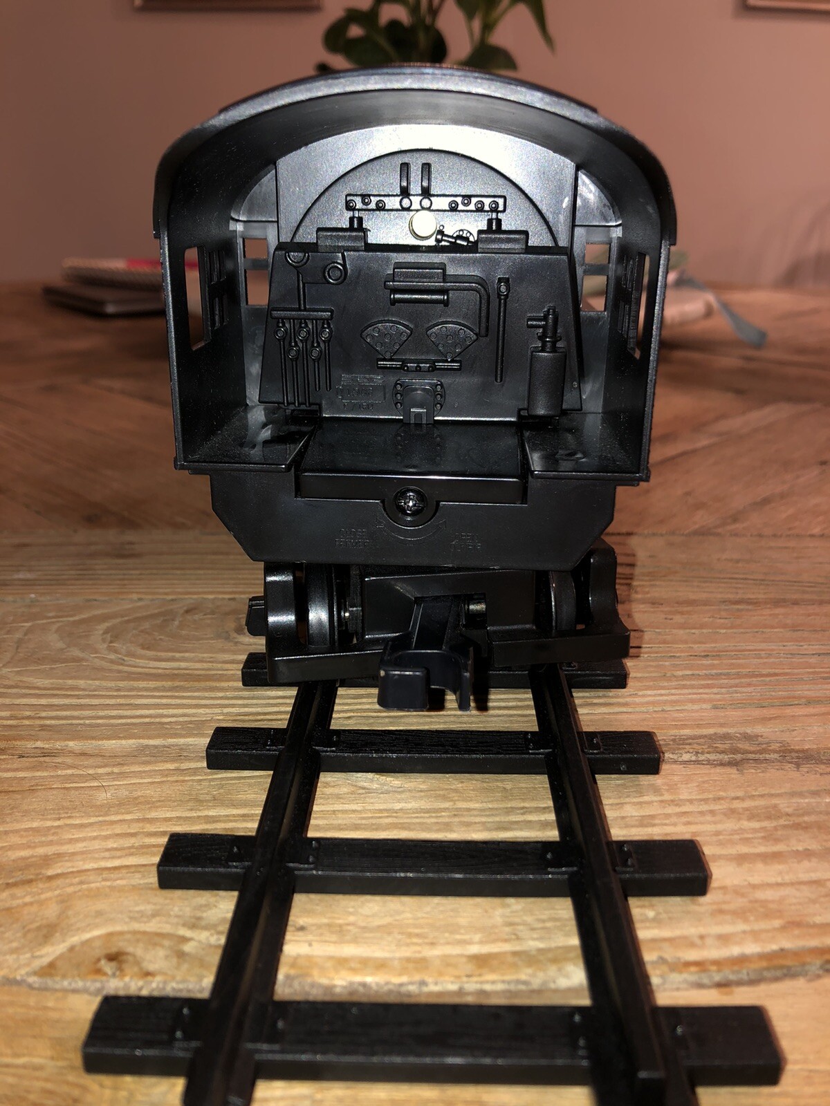 Lionel Polar Express Train Engine Locomotive 1225 Model 711795 Battery G Scale