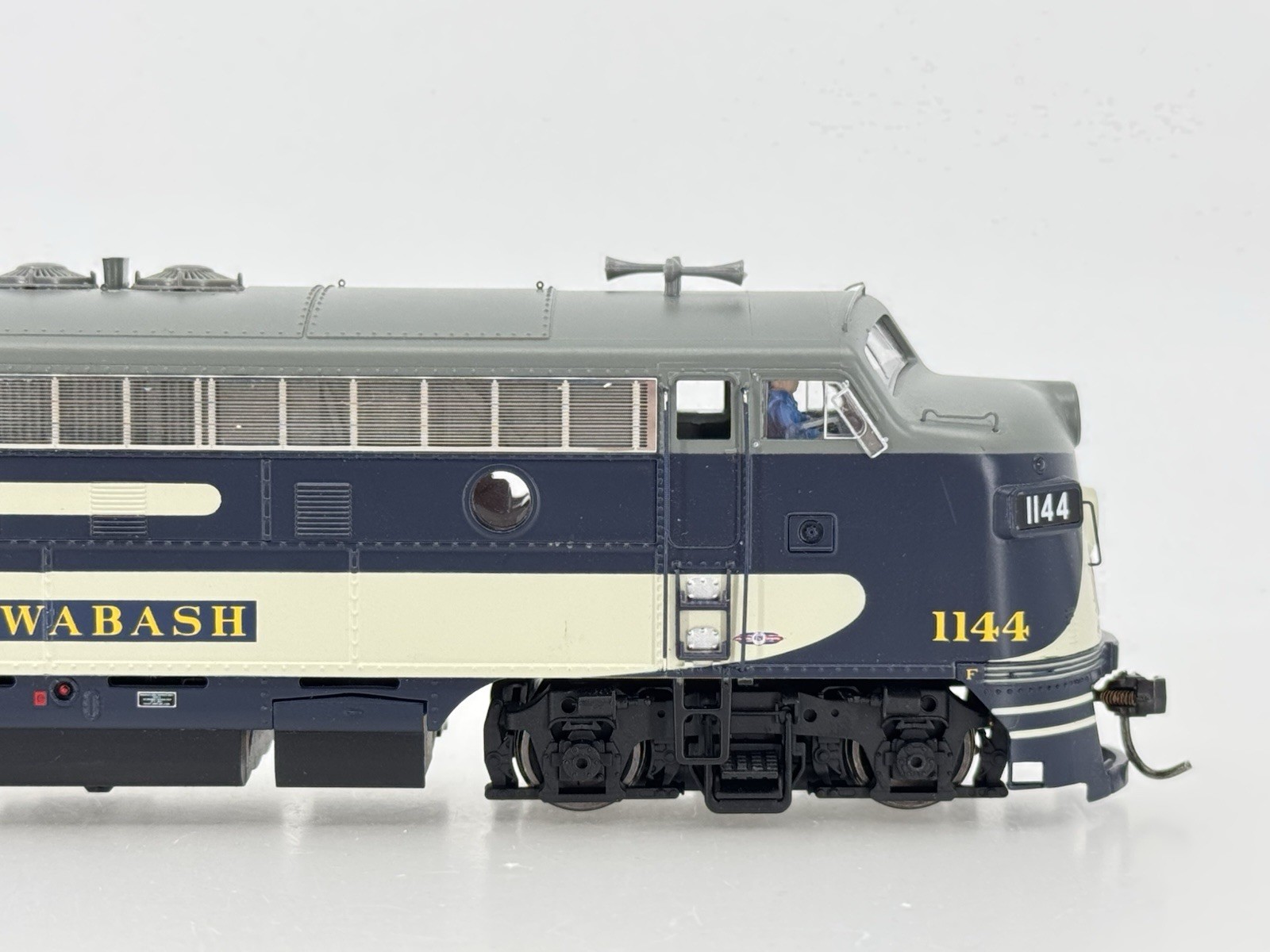 HO Proto 2000 Wabash F7A Powered Diesel Locomotive WAB #1144