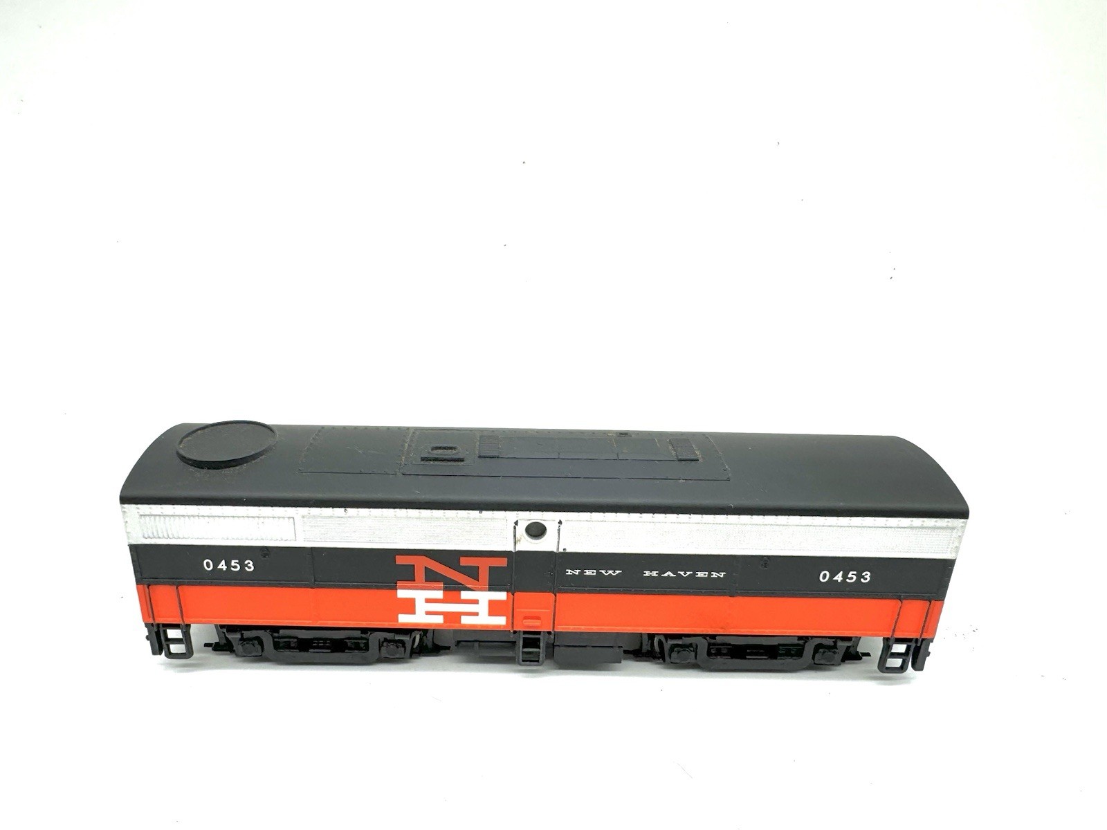 Walthers New Haven Railway NH B Unit Locomotive HO Scale #0453