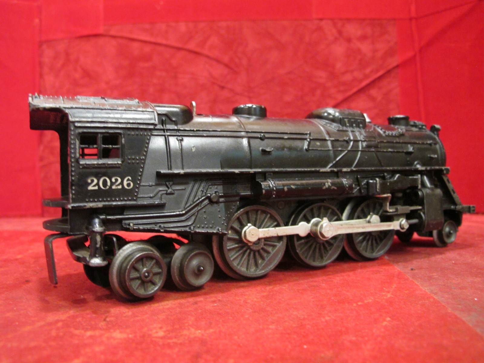 Lionel Vintage Postwar No. 2026 2-6-4 prairie Locomotive~runs lights smoke