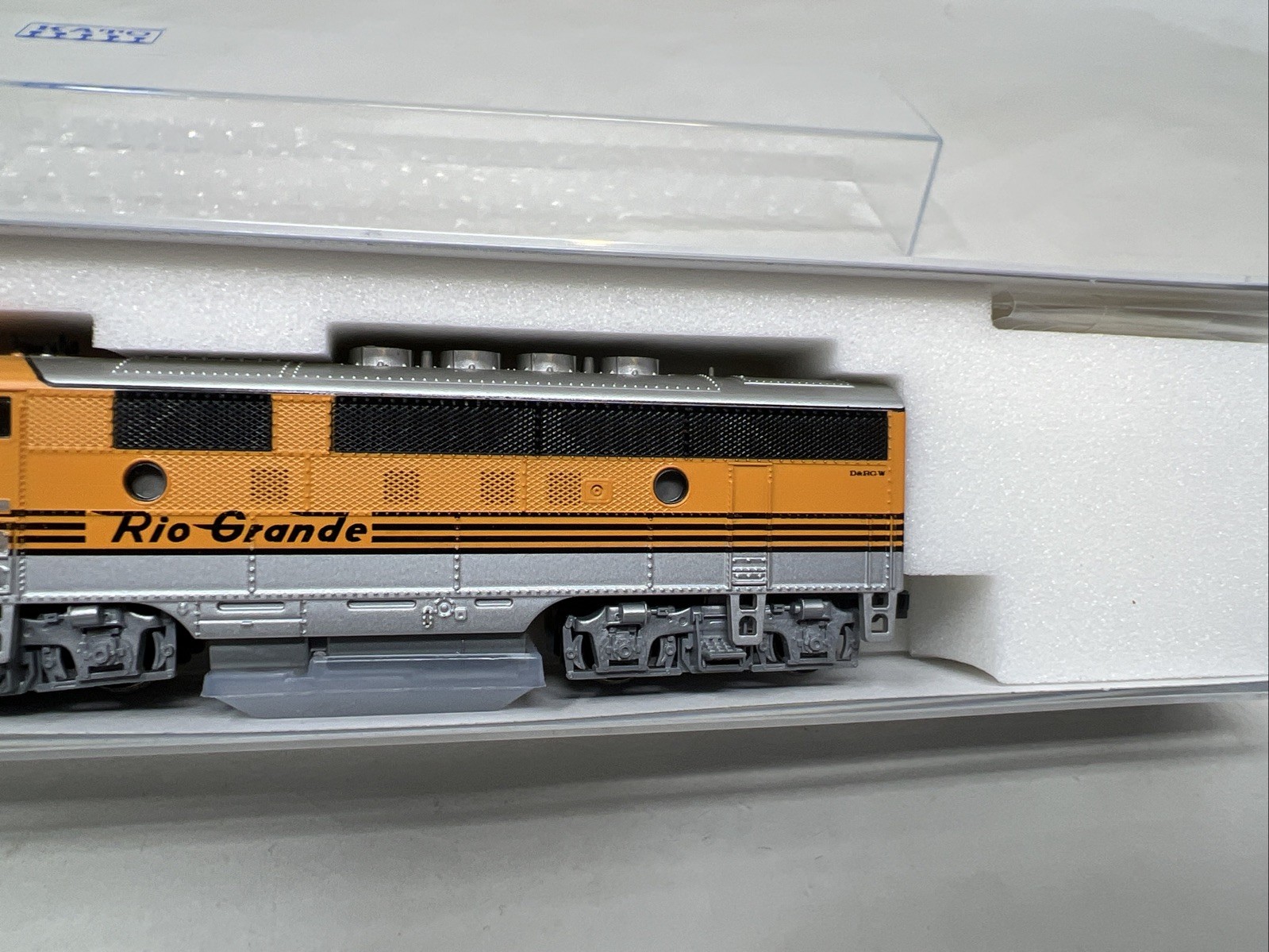 KATO N-Scale 176-1304 EMD F3A D&RGW #5541 Rio Grande made in JAPAN N Gauge