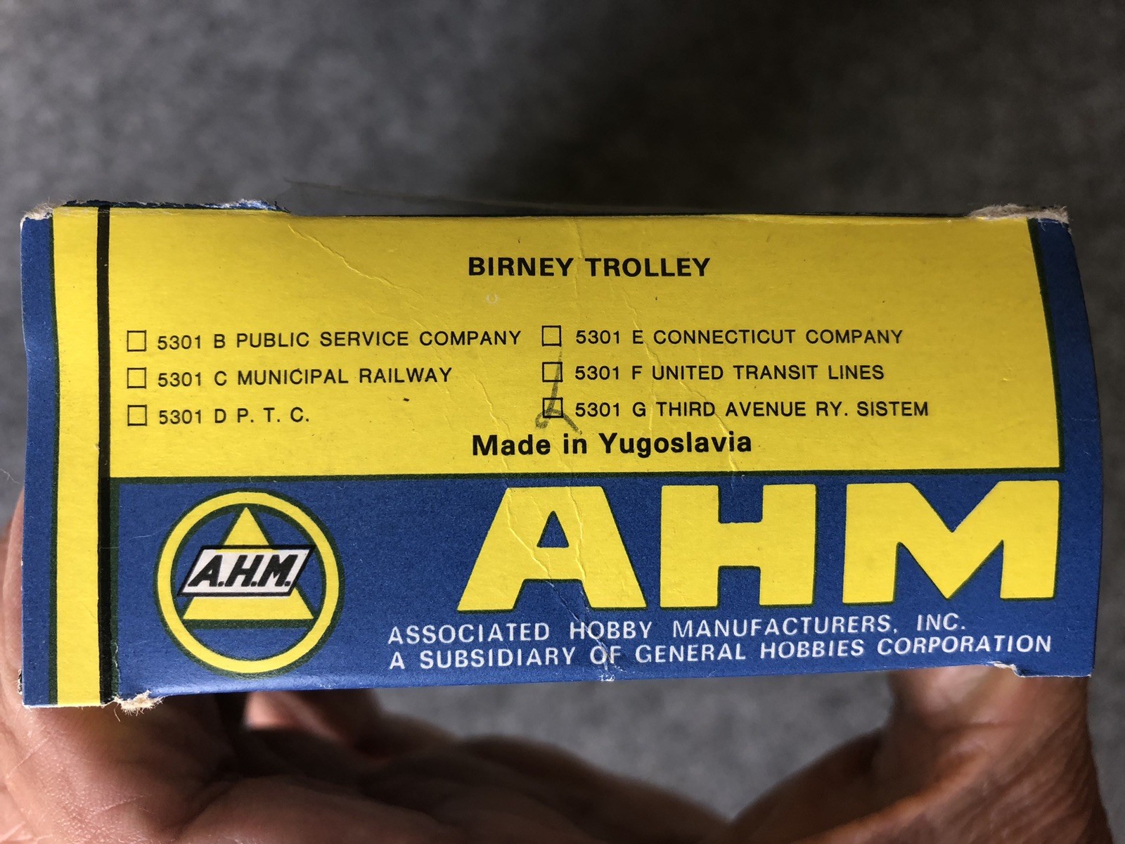 AHM HO Scale Third Avenue Railway System 1651 Brill Trolley 5301G, New