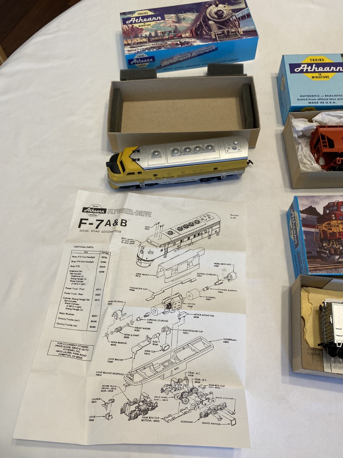 Vintage Athearn HO Denver & Rio Grande Diesel Locomotive / Caboose / Box Cars