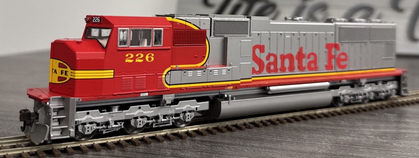 Athearn Genesis HO #G6137 Santa Fe SD75M Diesel Locomotive #226 LNIB & Tested!