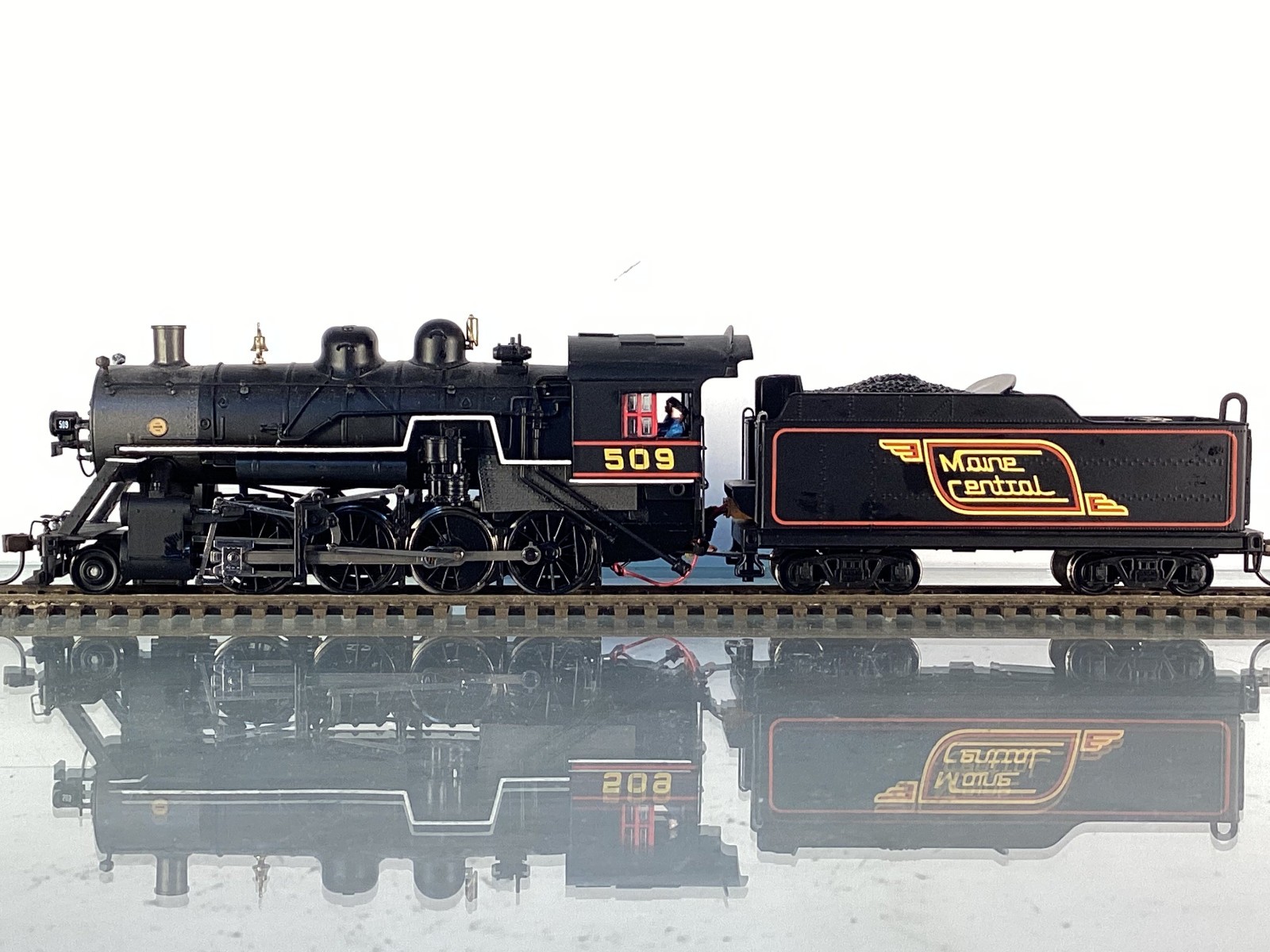 Bachmann Spectrum HO 2-8-0 Maine Central #509, Soundtraxx Sound & Current Keeper