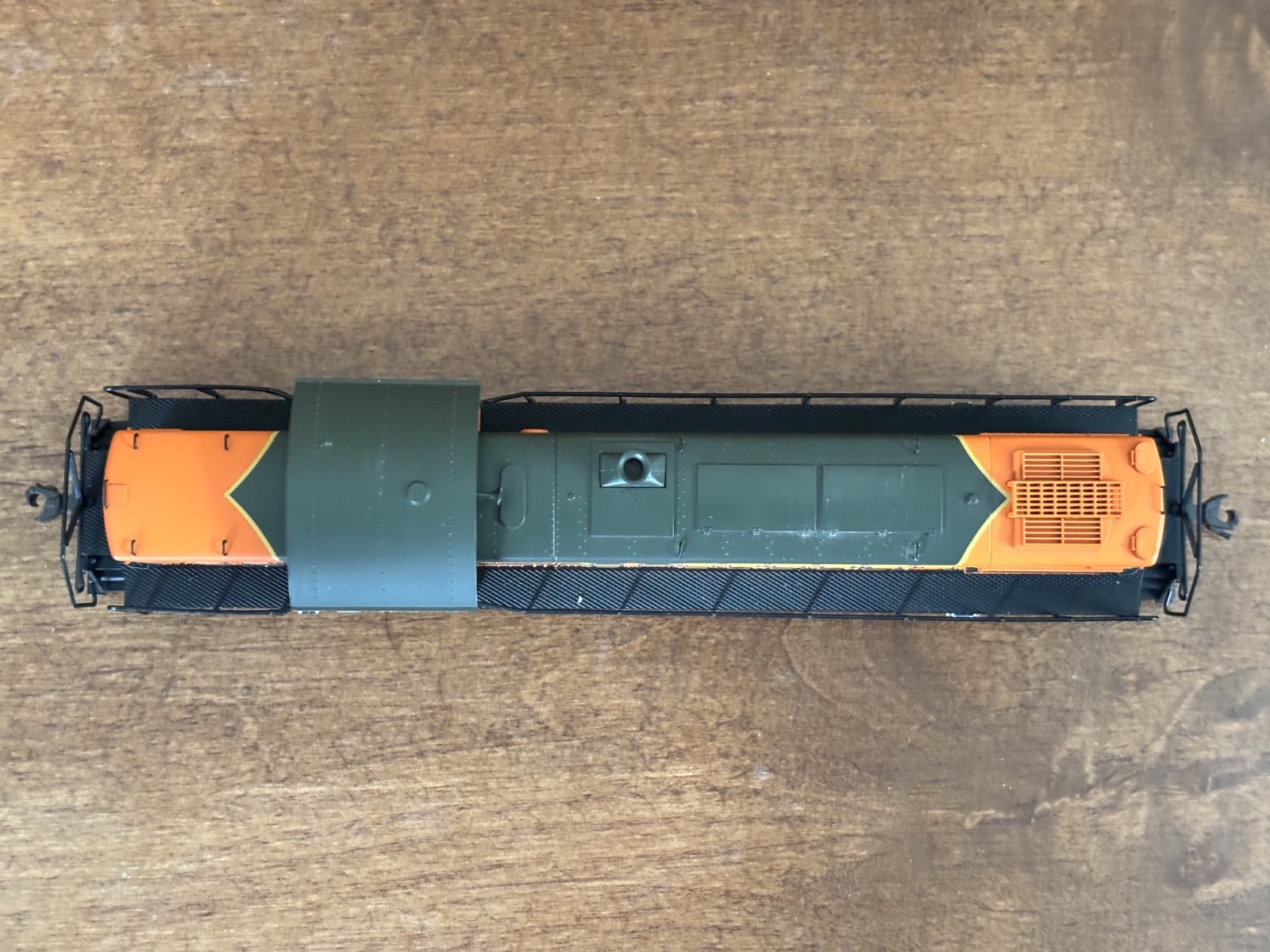 Atlas Classics HO Great Northern RS-1 Locomotive Road #184 Runs Well with box