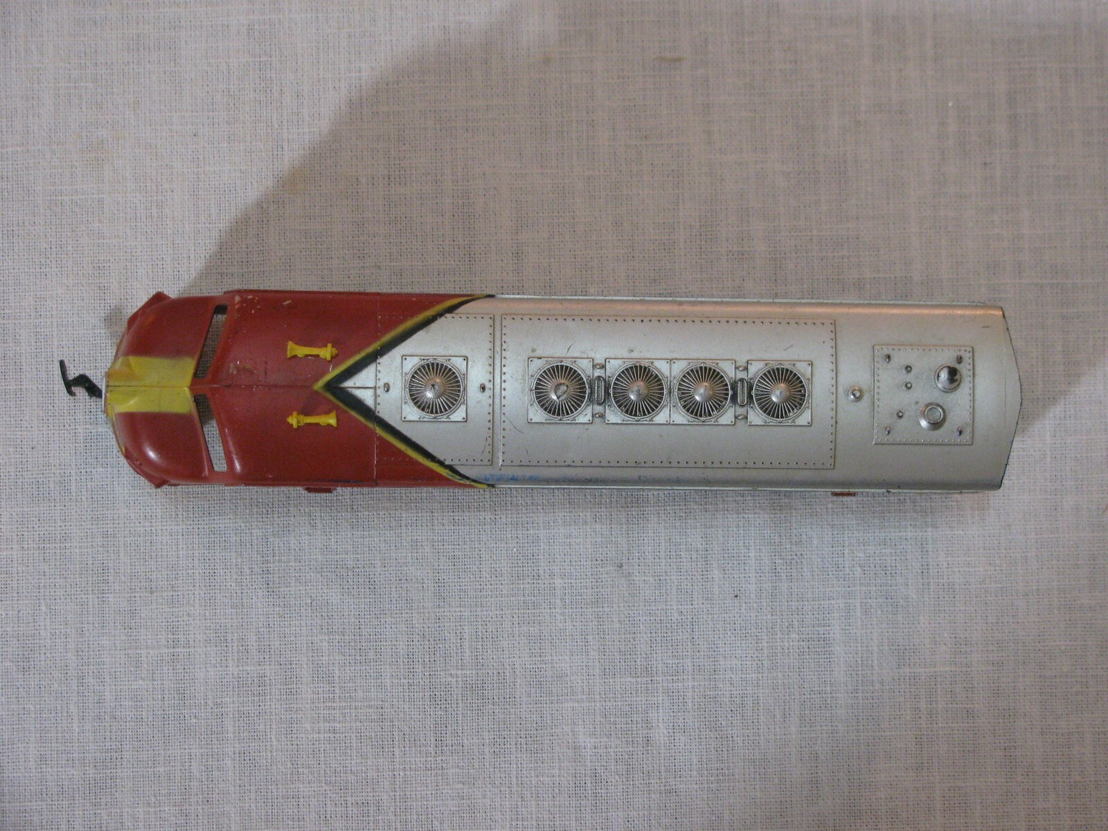 Vtg HO Scale Diesel Locomotive Shell ONLY, Santa Fe #4015, Unbranded rr