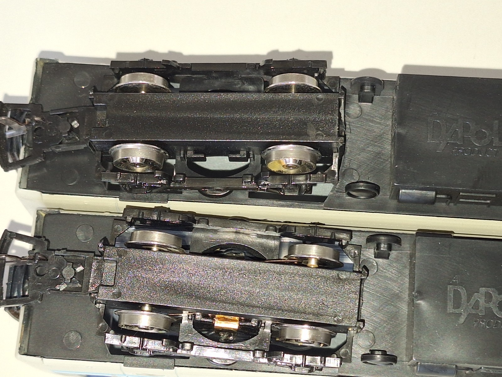 Dapol D083 2 Part DMU Set. New Old Stock. Mint Cond. Boxed. 2 Rail DC. OO Scale.