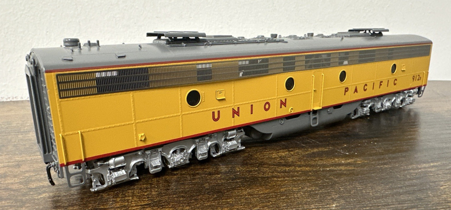 Challenger Imports, Ltd. HO Brass #2467.1x Union Pacific E9B #912B Factory Paint