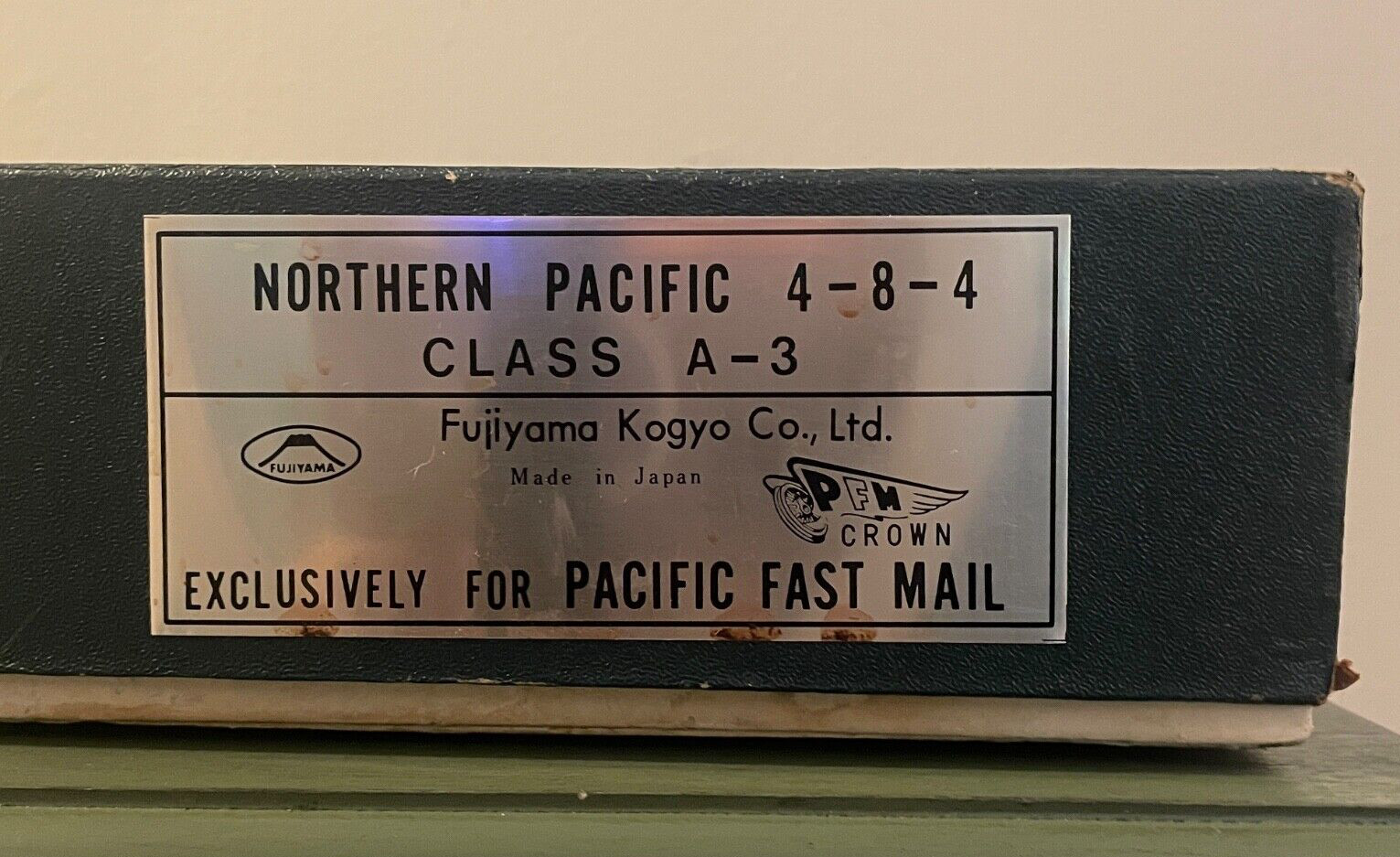 Fujiyama Kogyo #2664 NP Northern Pacific HO 4-8-4 Class A-3 w/ Box