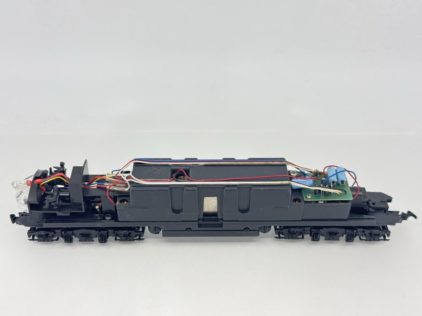 HO Proto 2000 Florida East Coast E8/9 Diesel Locomotive FEC #1031 (Item #8710)