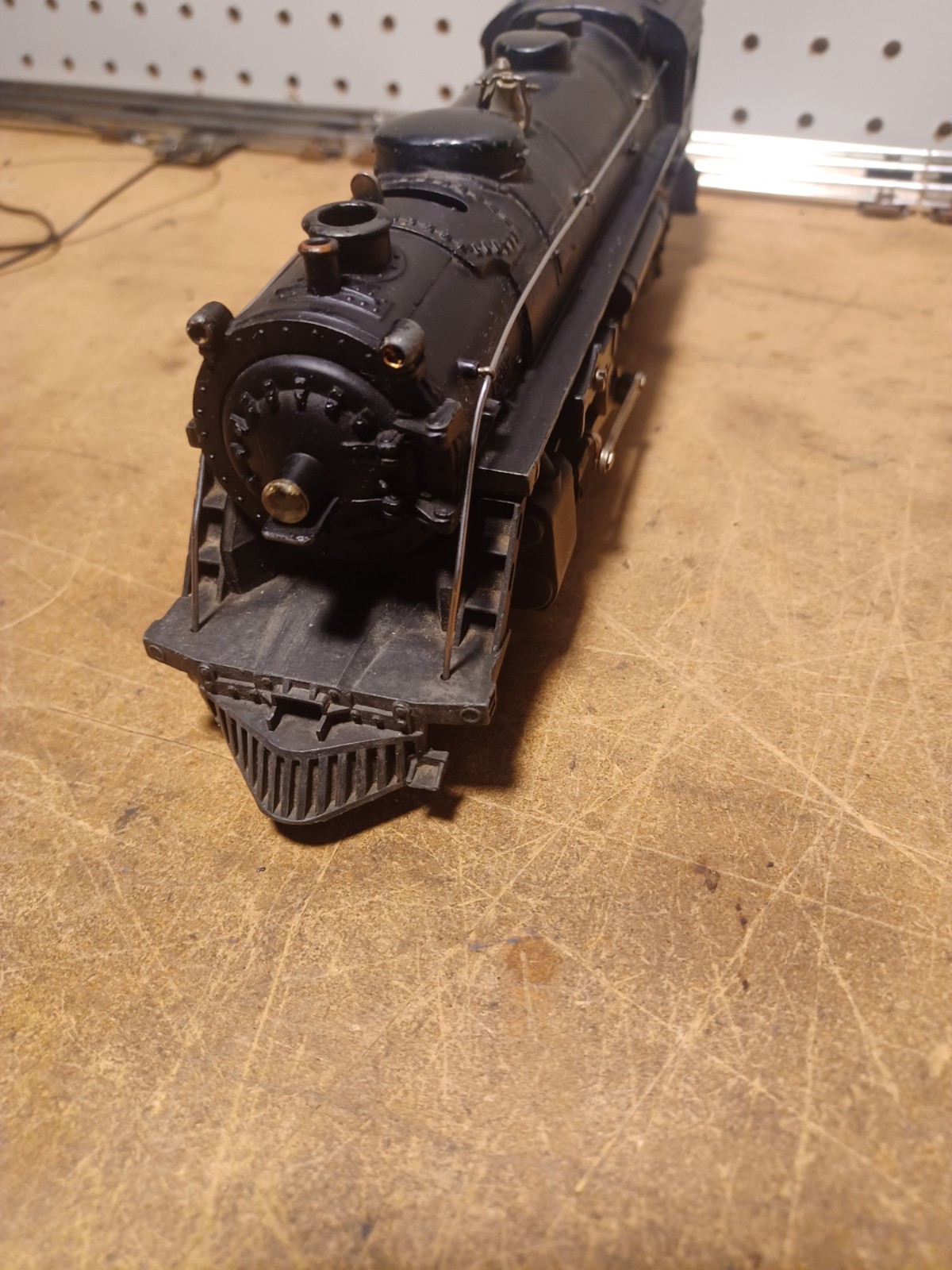 Lionel Cast Metal Steam Engine and Tender O Gauge
