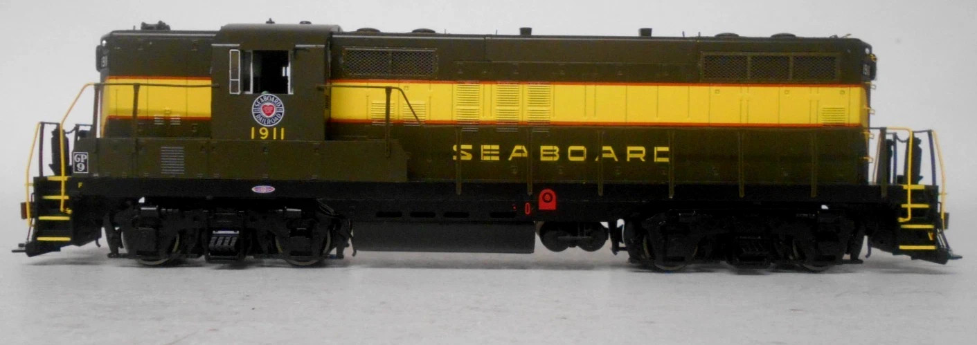 ATHEARN Genesis HO Scale G62420 NON Sound GP-9 #1911 SEABOARD AIR LINE