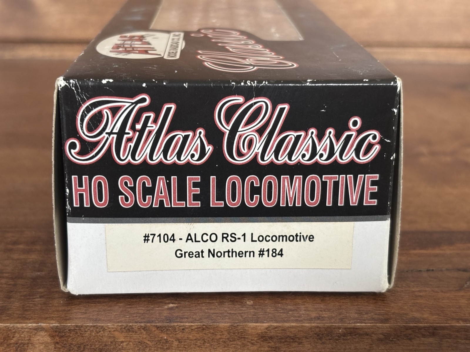 Atlas Classics HO Great Northern RS-1 Locomotive Road #184 Runs Well with box