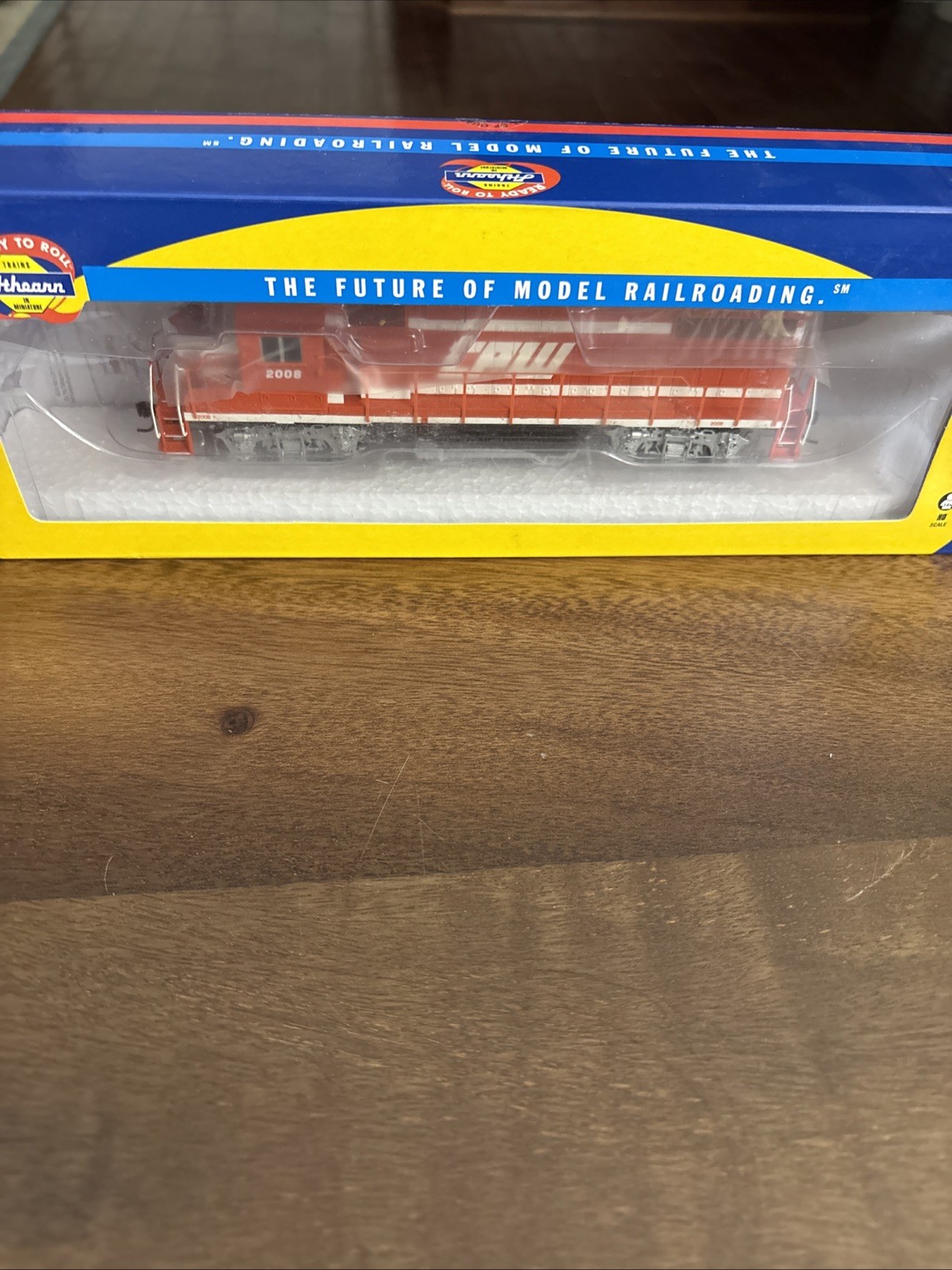 Athearn RTR Toledo, Peoria, & Western EMD GP38-2 Diesel Road Switcher #2008 New