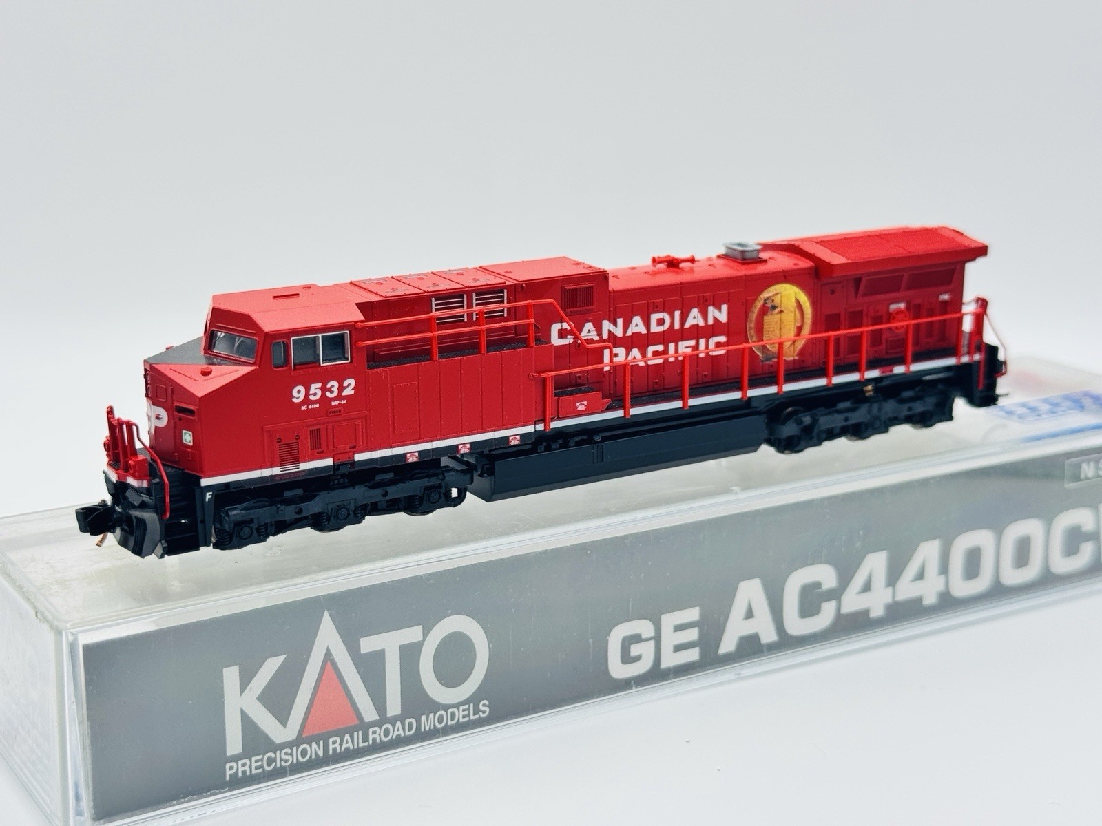 N Scale Kato Canadian Pacific AC4400CW Locomotive w/ NCE DCC Decoder Installed