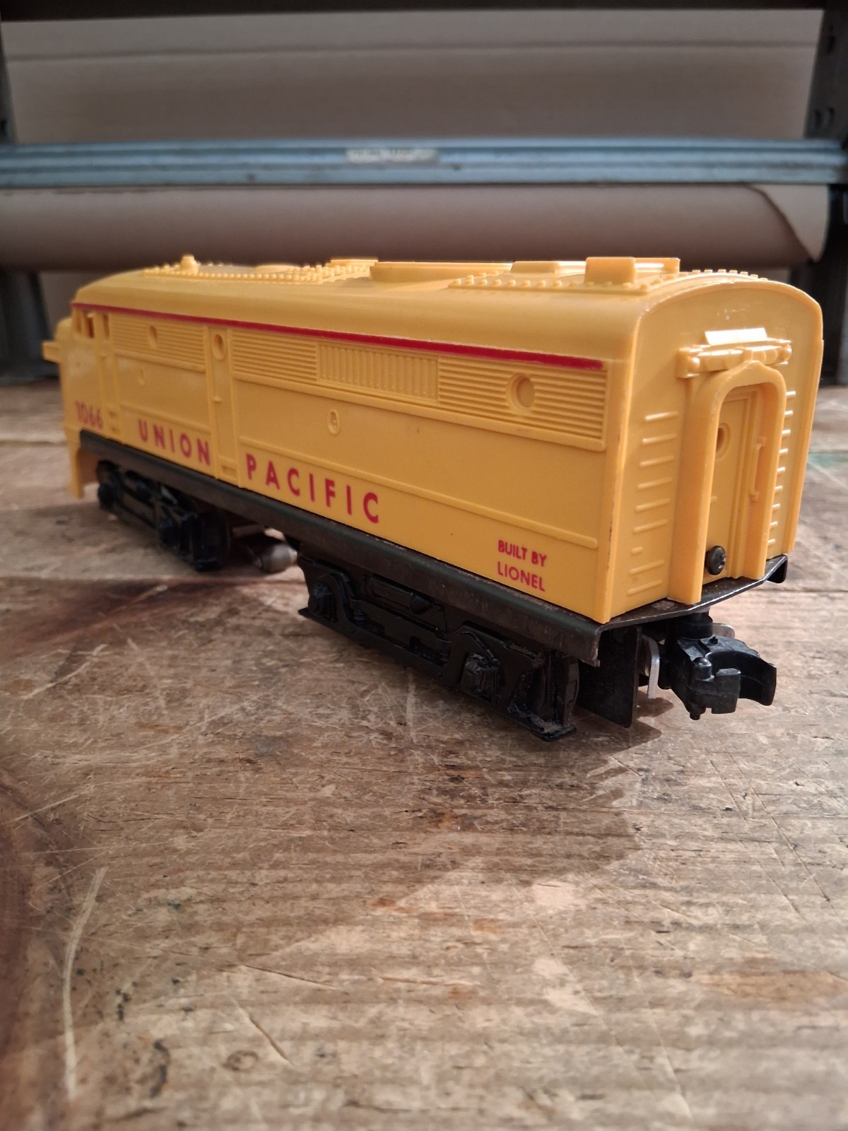 Lionel Postwar 1066 Union Pacific Yellow Alco Diesel Locomotive Plain Jane READ