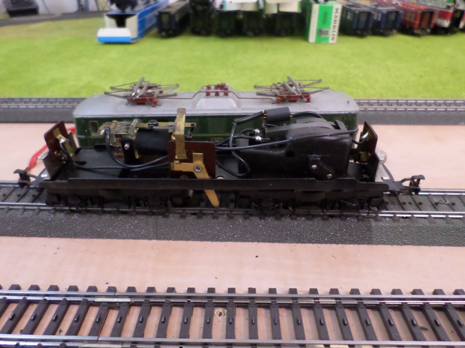 Märklin 3036 HO OBB Austrian Railways 3 Rail Electric Locomotive, Analogue C5