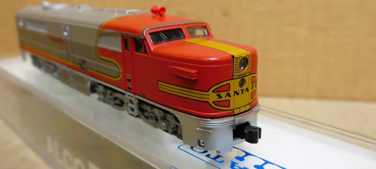 KATO 176-4102 54L 52 Santa Fe Warbonnet PA ABA Three Loco Set N-Scale LN