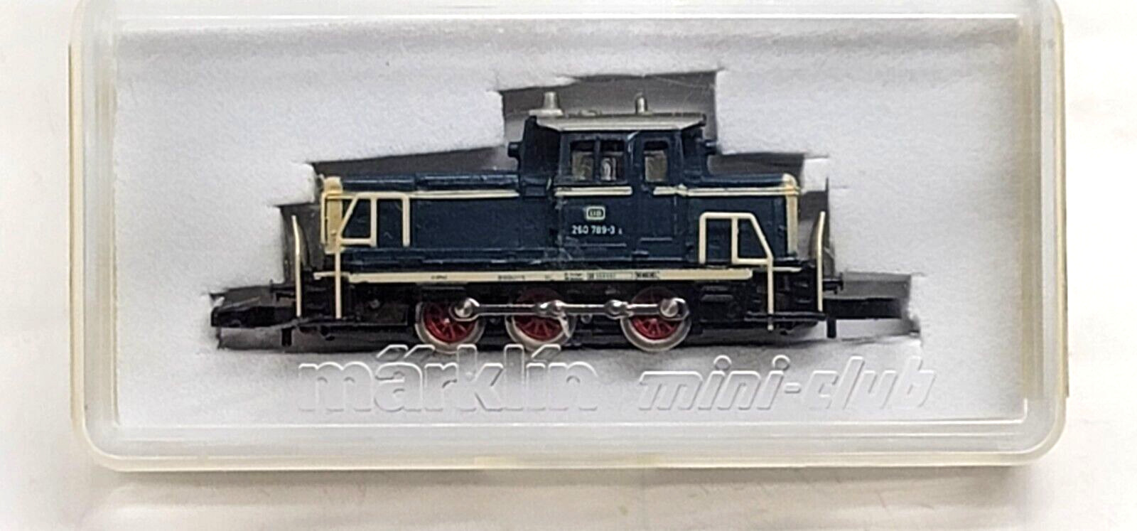 Marklin Z 8804 BR 260 789-3 Diesel Loco 3-pole DB (tested) jewel case #6