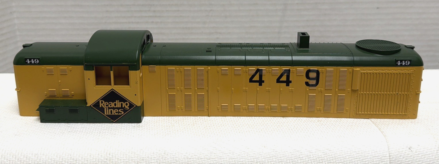 MTH O-GAUGE RS-3 READING LINES #449 DIESEL LOCOMOTIVE SHELL ONLY – NEW