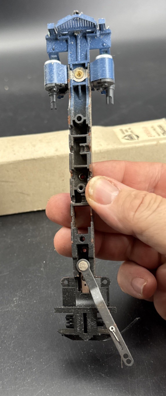 RIVAROSSI HO Scale Steam Locomotive Chassis 305040 4-6-2 PACIFIC “BLUE COMET”