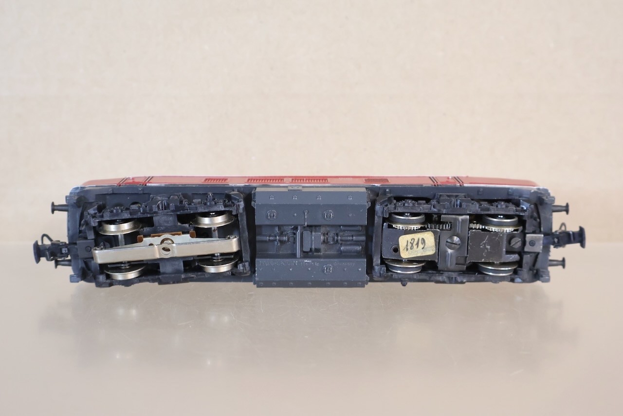 RIVAROSSI TEST LOCOMOTIVE COMPATIBLE with MARKLIN 3075 DB BR 216 025-7 2on