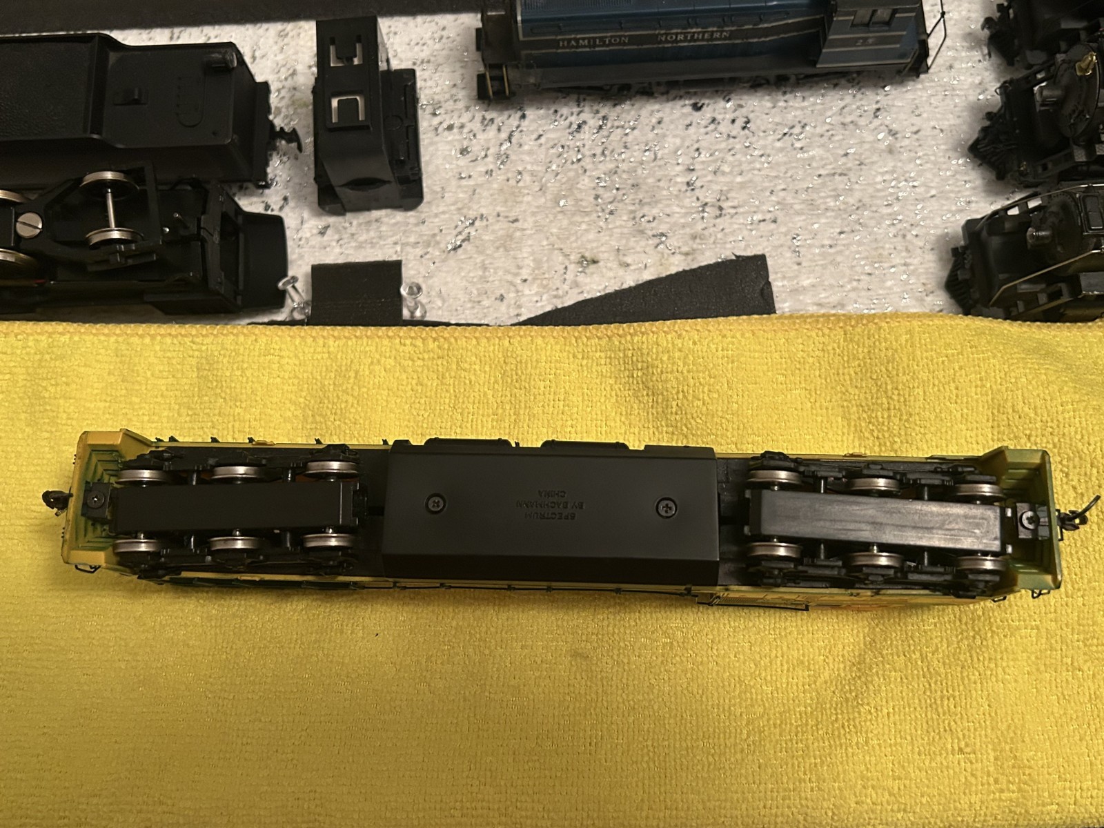 Bachmann Spectrum GE Dash 8-40C Chicago & North Western (C&NW) Pre-owned