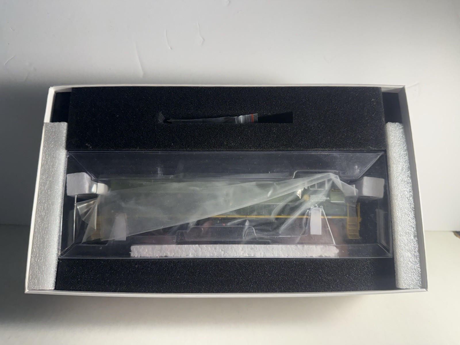 Rapido Ho Scale BCOL M420 #643 DCC & Sound, Does Not Work, Parts Only
