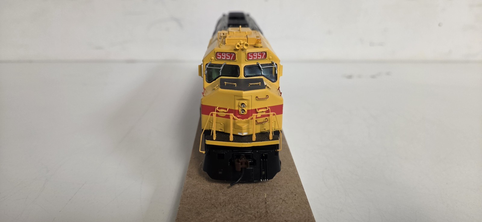 Athearn Genesis HO ATHG67658 F45 Santa Fe #5957 Kodachrome Tsunami Sound DCC/DC