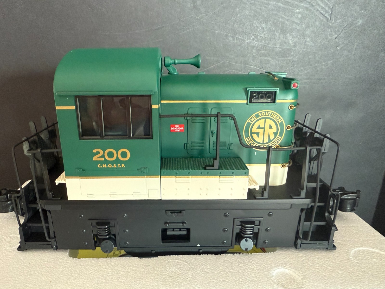 ARISTO CRAFT TRAINS LIL’ CRITTER DIESEL LOCOMOTIVE 200 ART 22507 G GAUGE