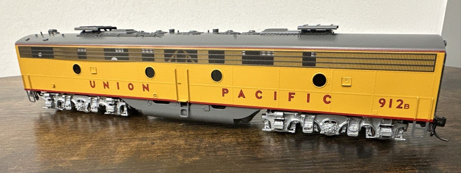 Challenger Imports, Ltd. HO Brass #2467.1x Union Pacific E9B #912B Factory Paint