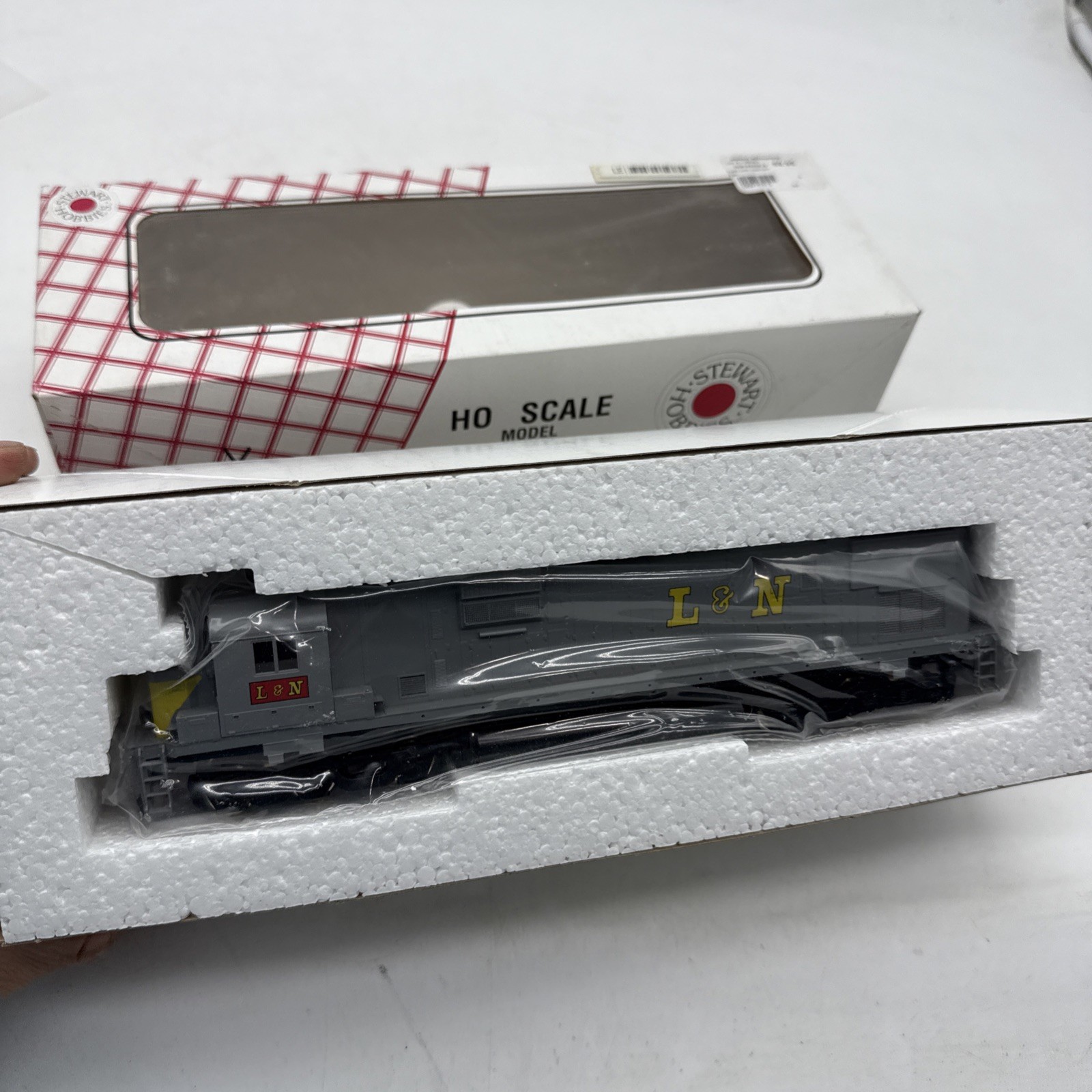 Stewart Hobbies 6313 HO Alco Century 630 Louisville & Nashville Engine Train