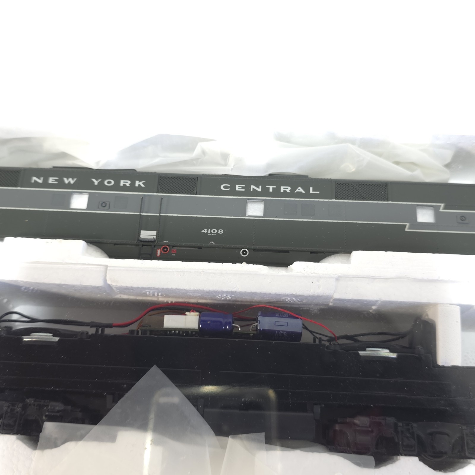 Walthers Proto 2000 HO 920-40995 NYC New York Central E7A & E7B Diesel Locomotiv