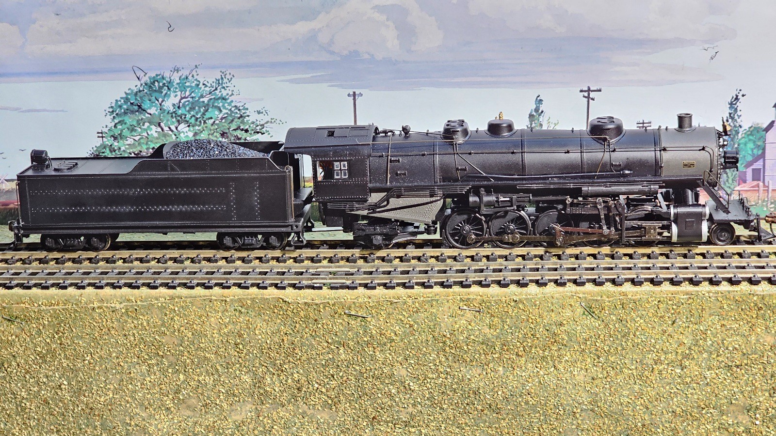 Bachmann Spectrum HO DCC USRA Light 2-10-2 Locomotive w/DCC # 83301 MINT!