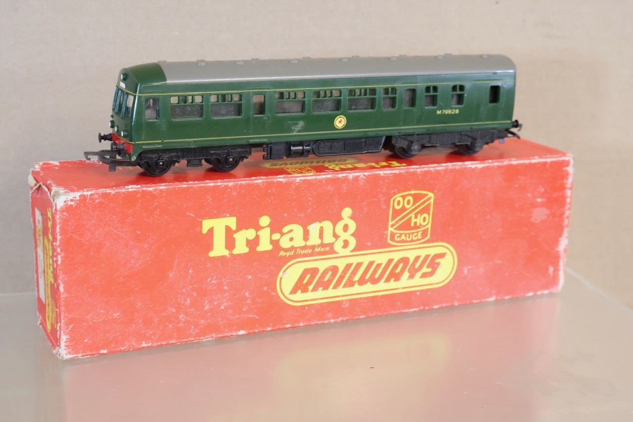 TRIANG R157 BR CLASS 101 DMU DIESEL POWER CAR LOCOMOTIVE M79628 BOXED 1960 om