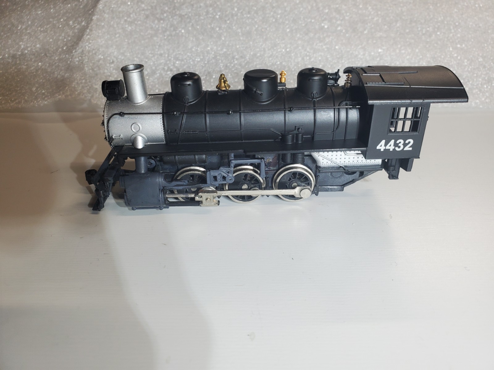 ho Bachmann #4432 0-6-0 Steam Locomotive-w/Light-Refurb-DC-Runs Good (2)