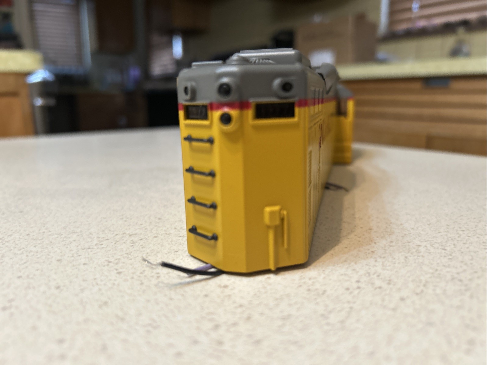Lionel Union Pacific O Gauge Yellow And Gray Diesel # 1977 Shell Only Lighted