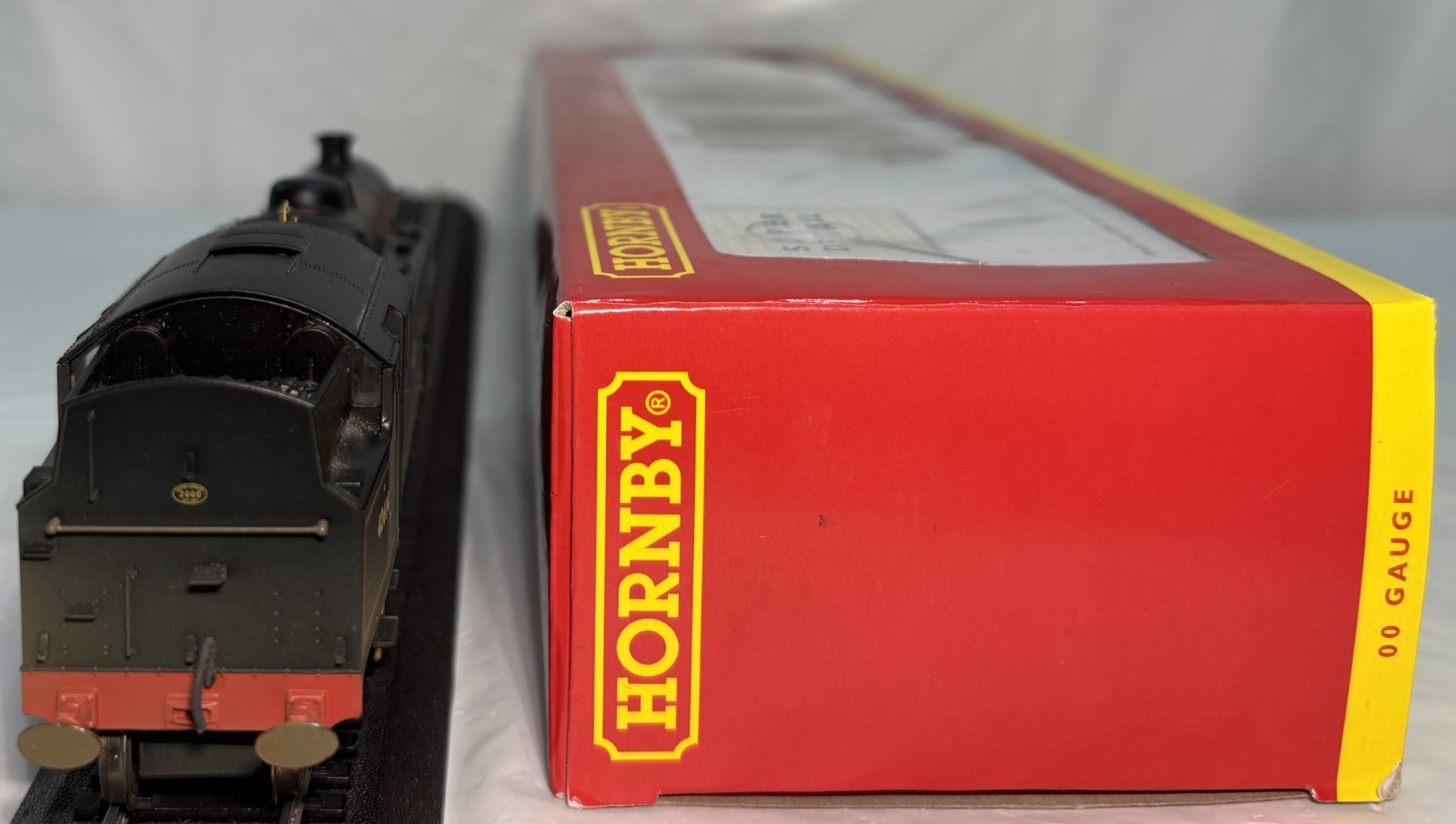 Hornby R3021A Class 4P Stanier 2-6-4T 42614 BR black with late crest weathered