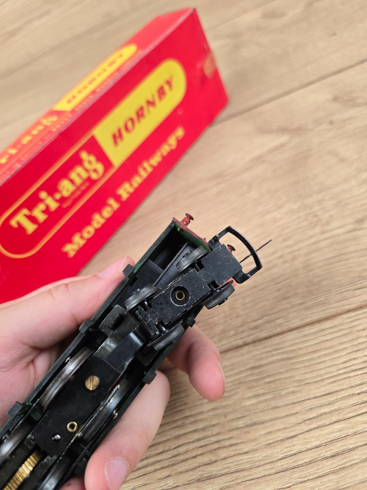 Triang Hornby R754 Class M7 Repainted Southern Tank Locomotive 42 Green OO Gauge