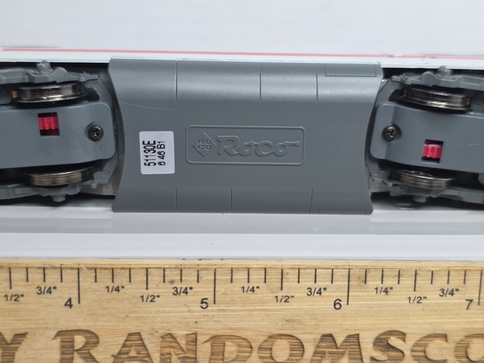 Roco HO Scale Powered 401012-0 DB ICE High Speed Bullet Train Runs Well