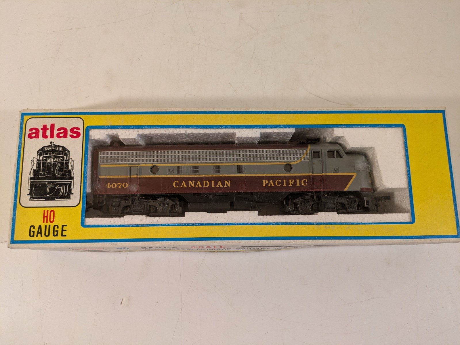 HO EMD FP7 CP Canadian Pacific #4070 DC NIB NOS # 8321