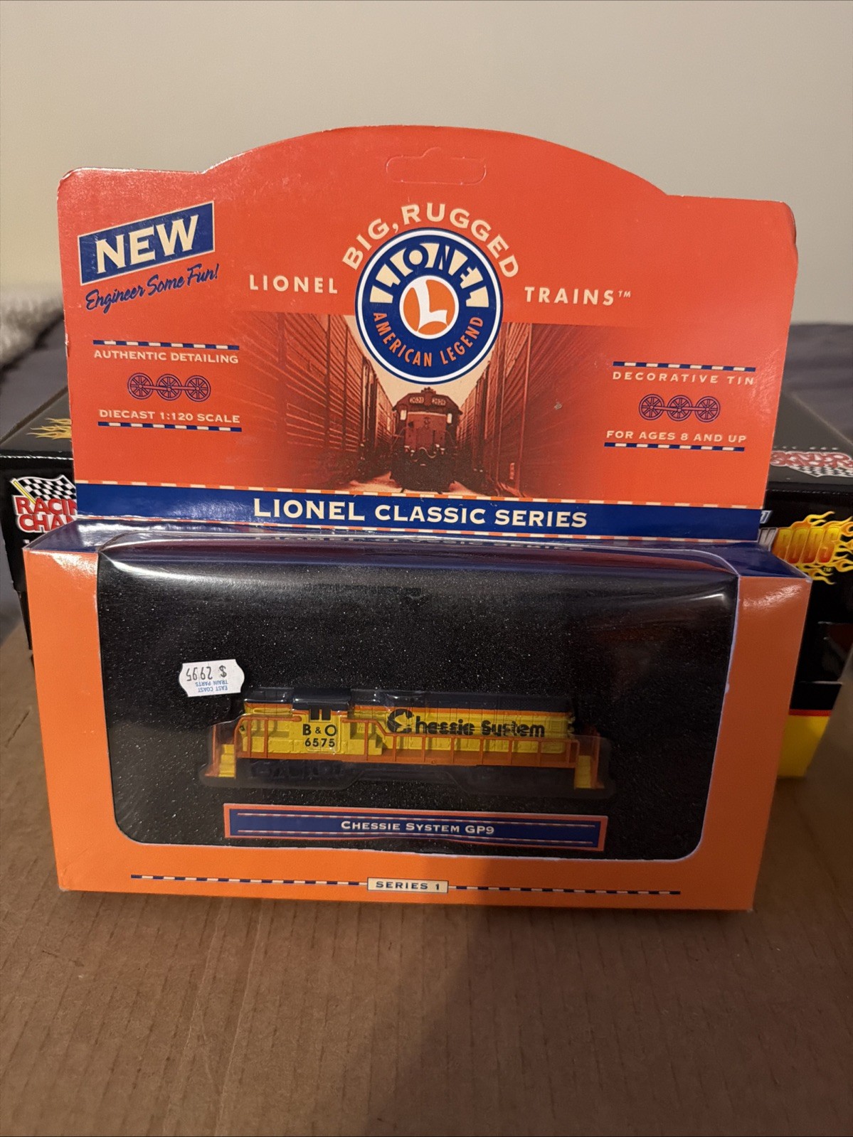 Lionel, Series 1, B & O, Chessie System GP-9, W/decorative Tin. HO Ga. 1:120 NIB