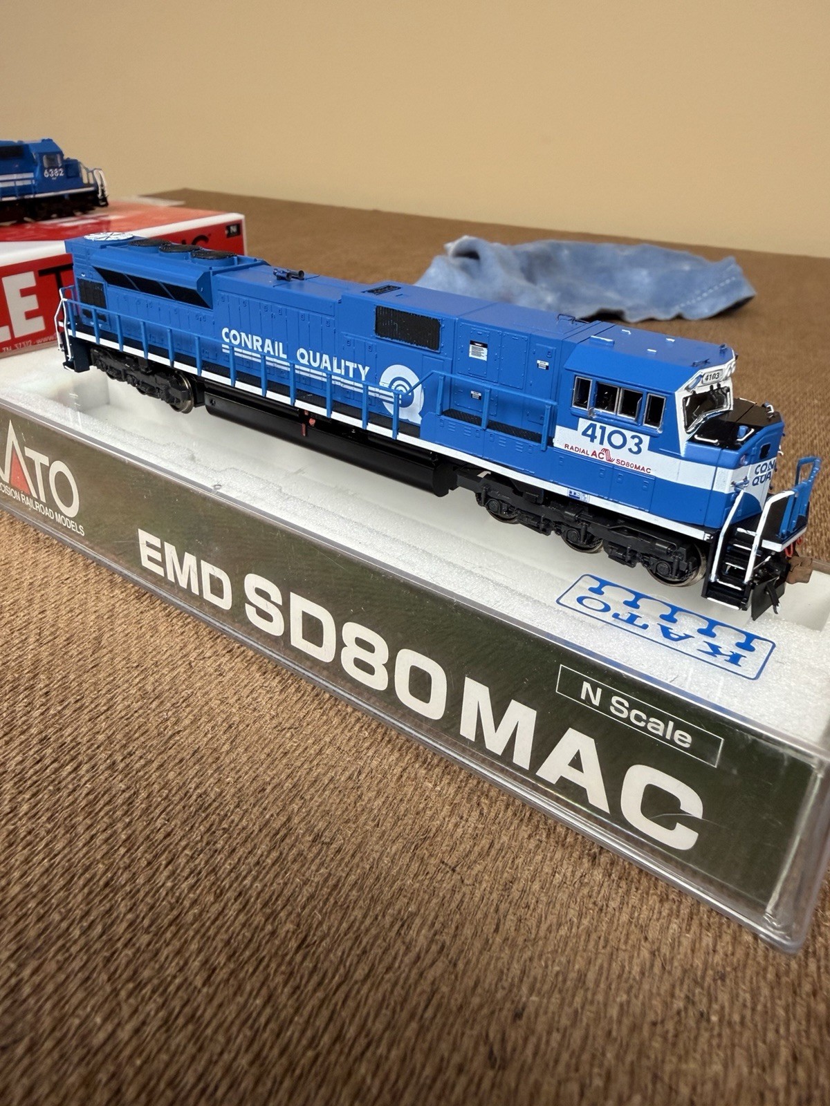 N Scale Kato Conrail Sd80Mac Super Detailed