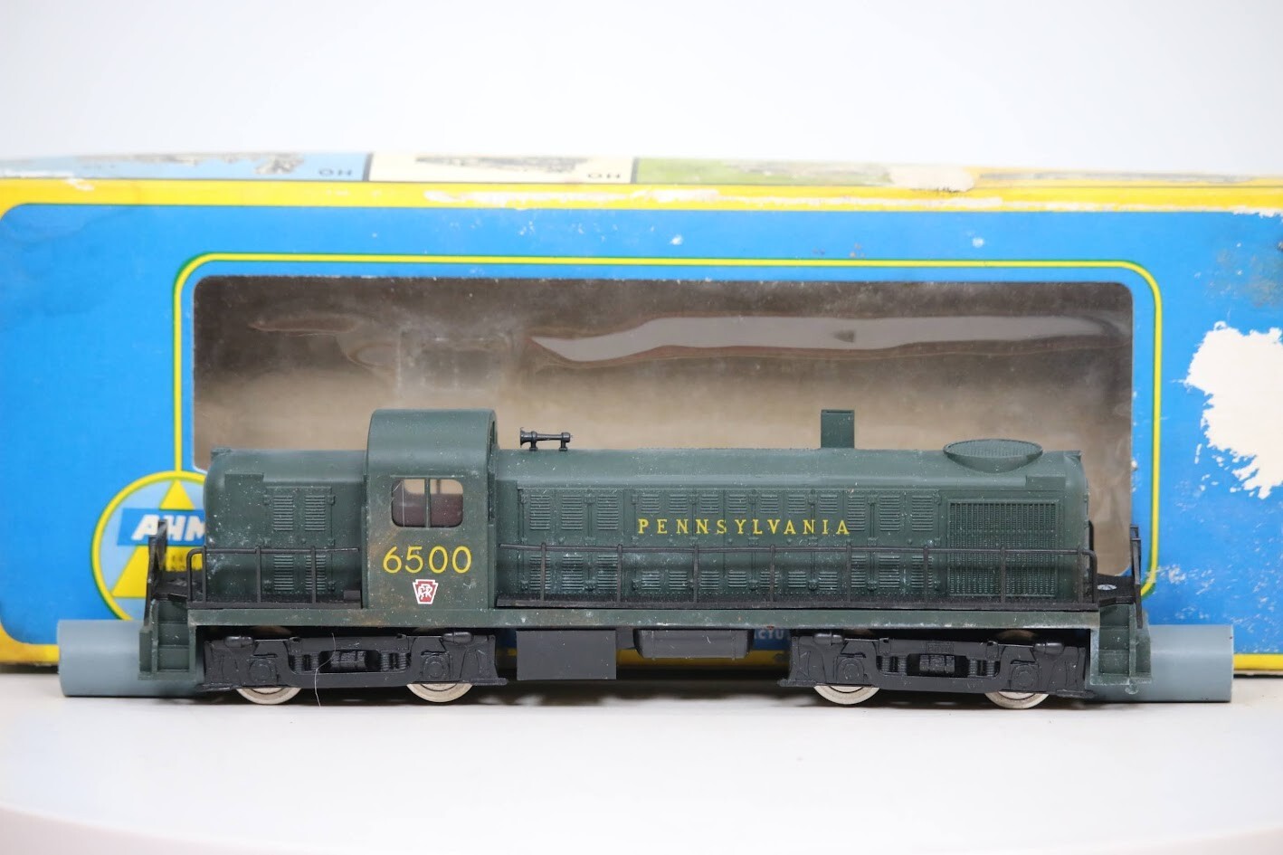 HO SCALE AHM Diesel Dummy Locomotive Pennsylvania RR 6500 RS-2