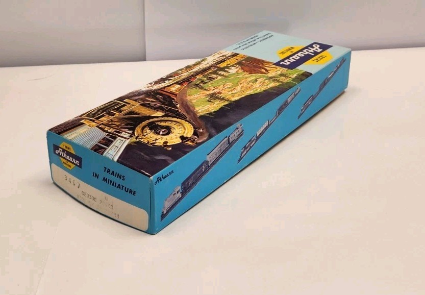 ATHEARN HO GEU30C Norfolk Southern 8000 POWERED DIESEL LOCOMOTIVE NOS B21
